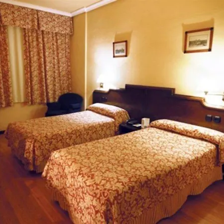 Alcantara Hotel Caces