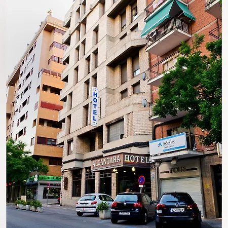 阿尔坎塔拉酒店 3*