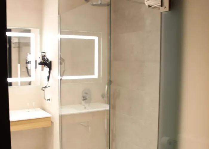 Отель Alcantara